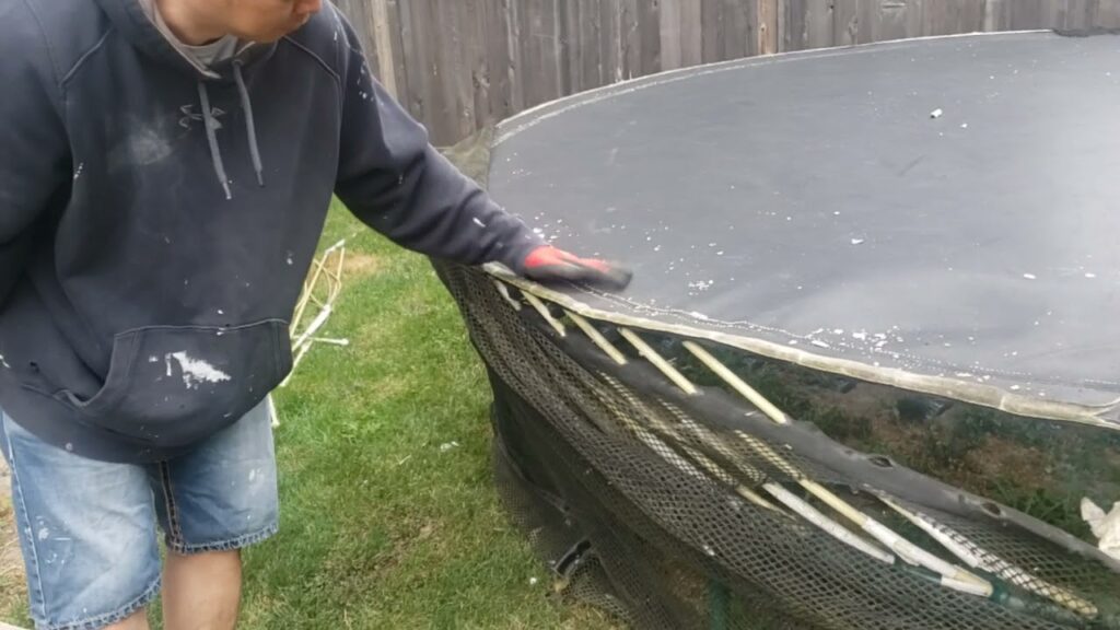 How to Disassemble a Spring-free Trampoline